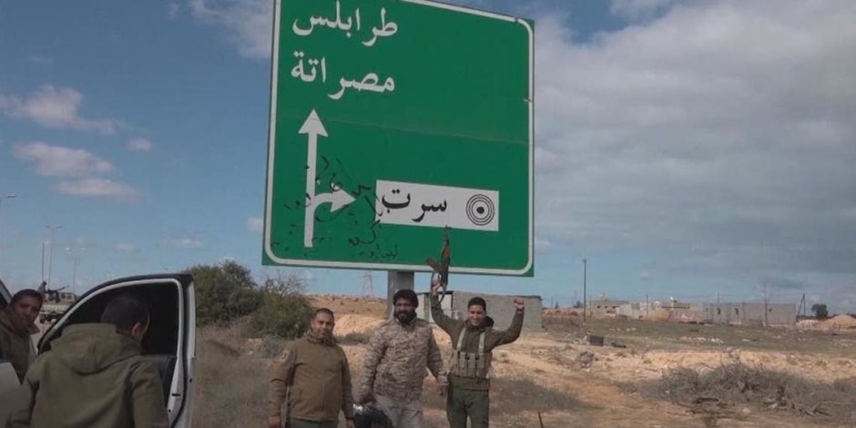 بعد اغلاقه لمدة عامين .. محاولات لفتح الطريق الساحلي الليبي.. والمجلس الرئاسي يأمر الميلشيات 