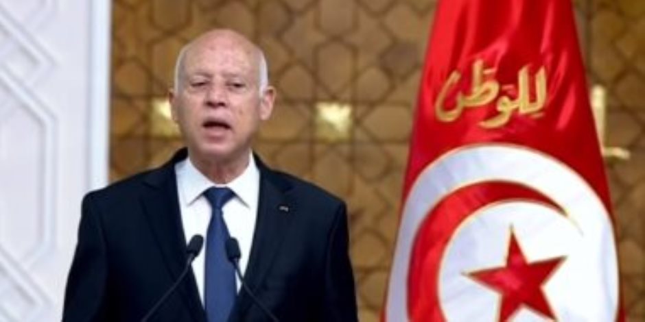 الرئيس التونسى: من يعدون أنفسهم للحرق والنهب سيطبق عليهم القانون