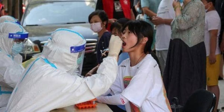بعد عام من نجاحها في احتواء أثار كورونا.. الصين تفرض قيود علي السفر من جديد بسبب فيروس" دلتا" المتحور 