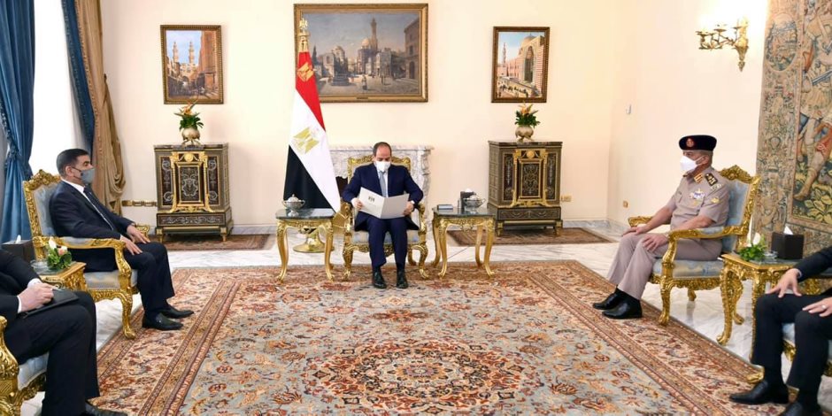السيسي يستقبل وزير دفاع جمهورية العراق الفريق جمعة عناد سعدون