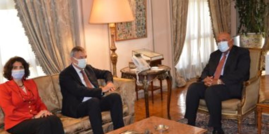 وزير الخارجية يبحث مع مفوض الأونروا سبل دعم ومساندة اللاجئين الفلسطينيين