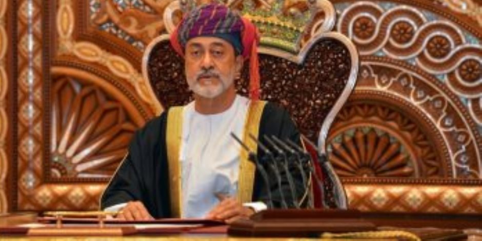 سلطان عمان يقدم التعازى للرئيس السيسى فى وفاة المشير طنطاوى
