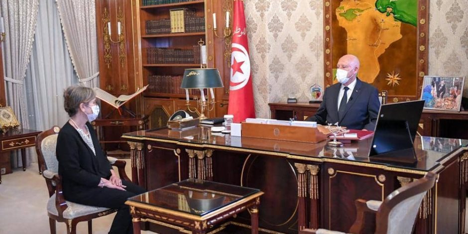 سيدة تتولى رئاسة الحكومة التونسية.. من هي نجلاء بودن؟