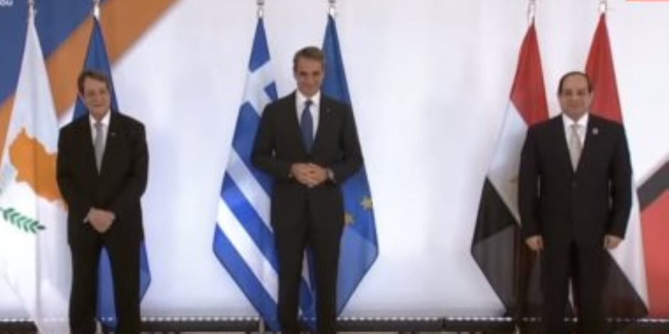 الرئيس السيسى يبحث مع الرئيس القبرصى تطورات القضية القبرصية والأوضاع في منطقة شرق المتوسط 