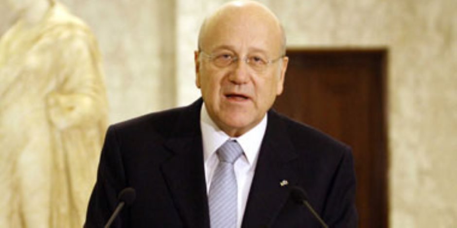 لبحث إعادة الإعمار ... رئيس حكومة لبنان يجتمع مع سفير بريطانيا والبنك الدولي  