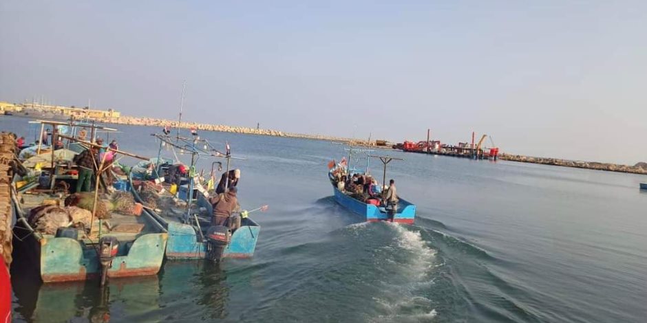انطلاق موسم الصيد بالعريش لأول مرة منذ 2018.. والصيادون: عاد الأمان ورزق البحر من جديد (صور)