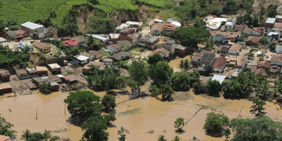 نزوح أكثر من 11 ألف شخص في باهيا البرازيلية بسبب الفيضانات (صور)