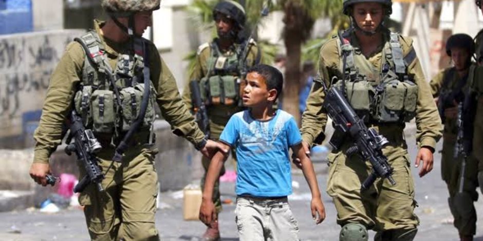 في 2021.. قوات الاحتلال الإسرائيلي تعتقل 8000 فلسطيني بينهم 1300 قاصر وطفل