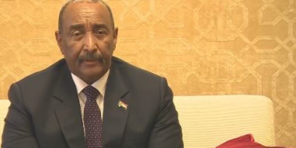 رئيس مجلس السيادة السودانى يصدر قرارا بتكليف 15 وزيرا جديدا