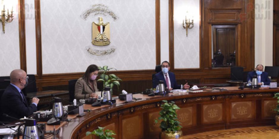 مدبولى: الرئيس السيسى وجه بالإسراع فى تنفيذ المجمعات الخدمية الحكومية