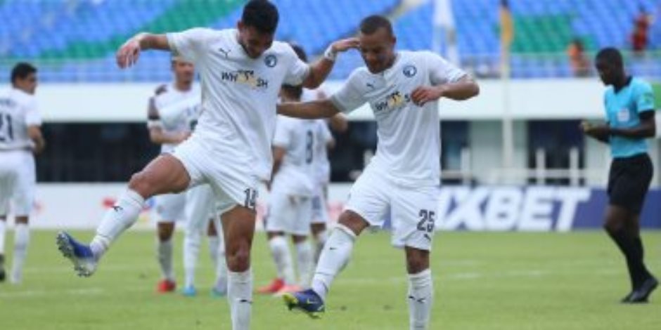 بسبب حادث مروري .. وصول حافلة بيراميدز لملعب السلام لمواجهة الأهلى بعد التاأخر 30 دقيقة