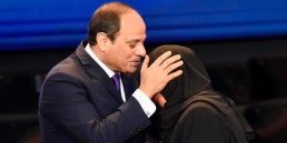  زوجة الشهيد الرقيب محمد نبيل لـ"صوت الأمة": تكريم الرئيس السيسي لنا تاج فوق رؤوسنا