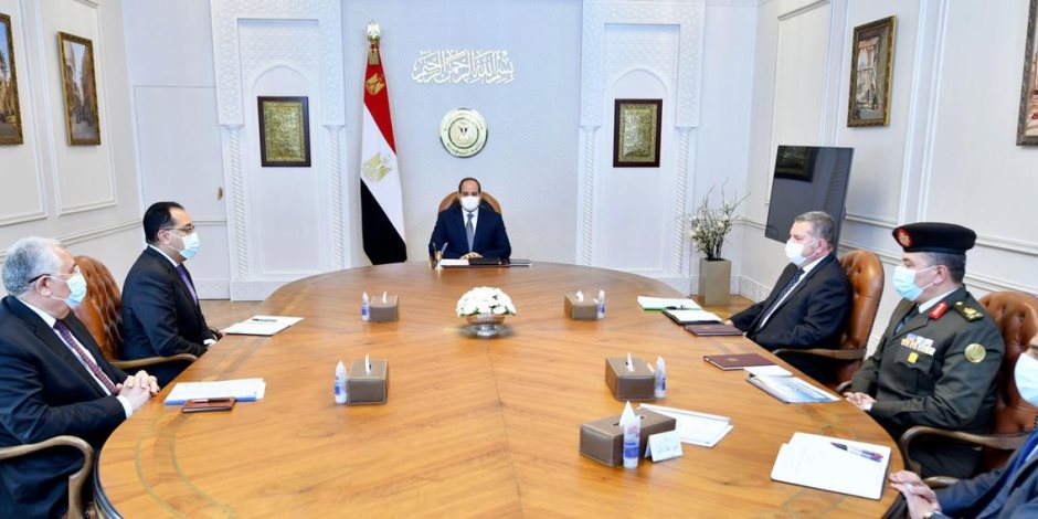 الرئيس السيسي يوجه بإعداد تقييم دقيق ومتكامل لتجربة زراعة القطن قصير التيلة في مصر