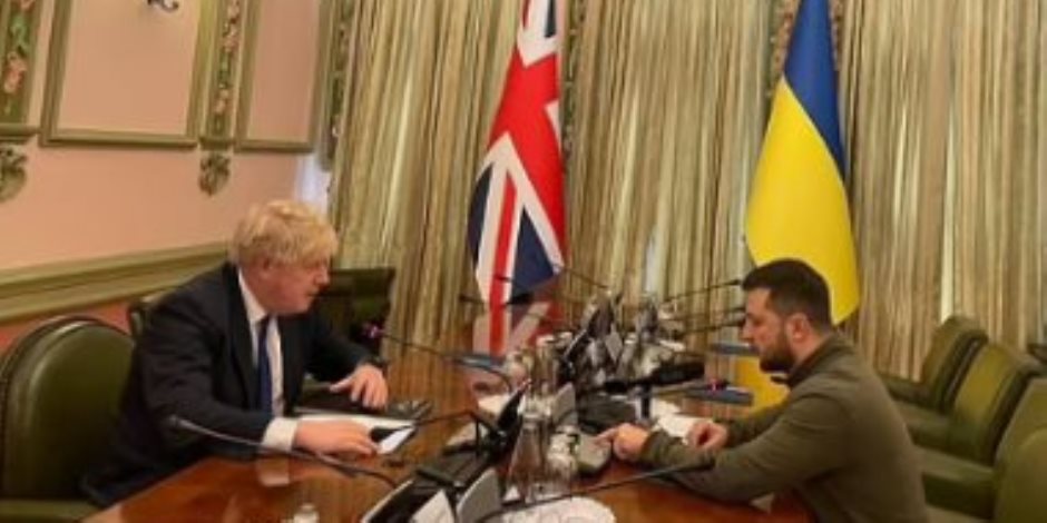 «ديلي ميل»: رئيس الوزراء البريطاني زار كييف للقاء زيلنسكي سرا