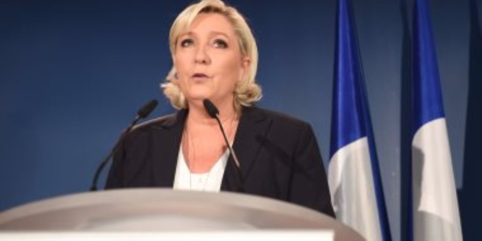 مارين لوبان الصعيدية التي تهدد عرش ماكرون للبقاء بالاليزية في الانتخابات الفرنسية 2022