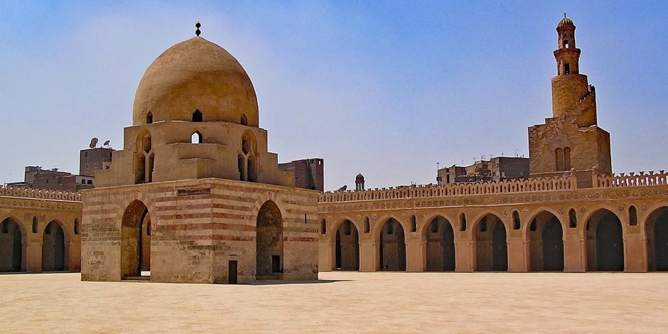خيمة صوت: بناء مدينة القطائع ومسجد أحمد بن طولون