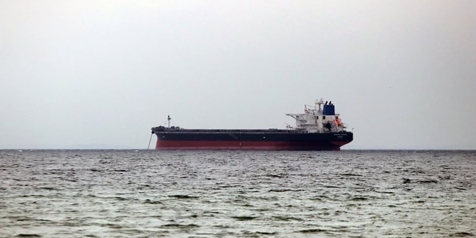 غرق سفينة تنقل 750 طناً من الوقود قبالة تونس