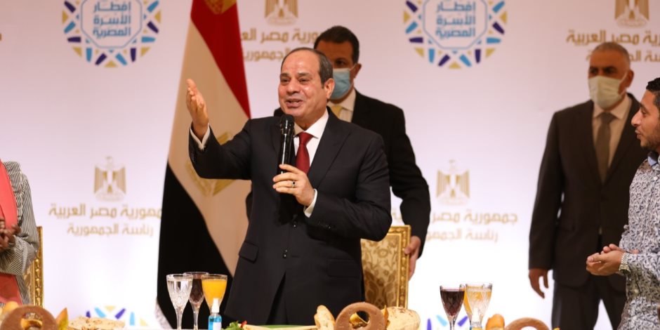 الرئيس السيسىي يشكر شيوخ سيناء على تعاونهم مع الدولة