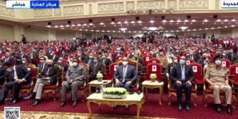 الرئيس السيسي يشاهد فيلما تسجيليا عن مستقبل الصحة فى أفريقيا الرئيس السيسي يشاهد فيلما تسجيليا عن مستقبل الصحة فى أفريقيا