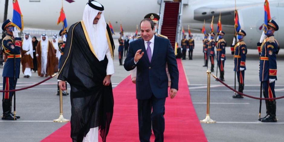 الرئيس السيسي يودع الأمير تميم بن حمد آل ثاني بعد زيارته للقاهرة