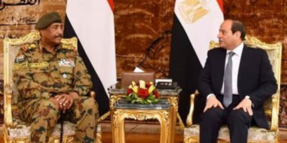 الرئيس السيسى يتبادل مع رئيس مجلس السيادة السودانى التهنئة بعيد الأضحى