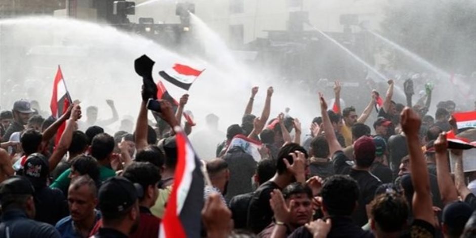 «الدفاع العراقية»: نعمل على حماية المتظاهرين والممتلكات العامة والخاصة 