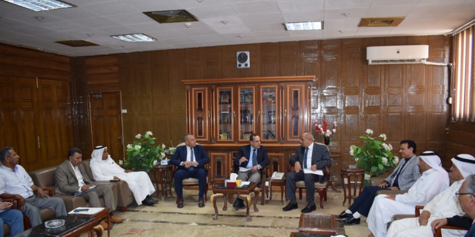 محافظ شمال سيناء يؤكد: الدولة تولي اهتماماً كبيراً بقطاع الكهرباء بالعريش وقرى الشيخ زويد (صور)