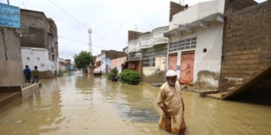 السلطات الباكستنية تعلن حالة طوارئ وطنية بعد مصرع 937 شخصا بسبب الفيضانات
