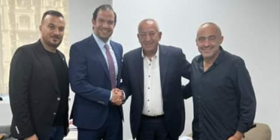 المصري يوقع عقدًا للرعاية مع شركة بريزنتيشن لأربعة مواسم 