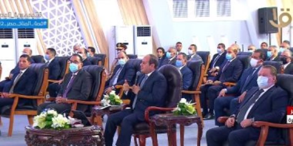 الرئيس السيسى: لا نريد أن يكون هناك مشكلة للاستثمار فى مصر ولا يوجد شيء نخفيه عليكم