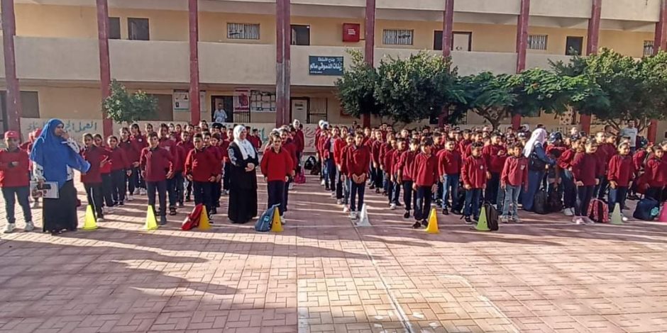 رجعوا التلامذة.. انتظام الدراسة بشمال سيناء و652 مدرسة تستقبل 120 ألف طالب بكافة مدن ومراكز المحافظة ( صور)