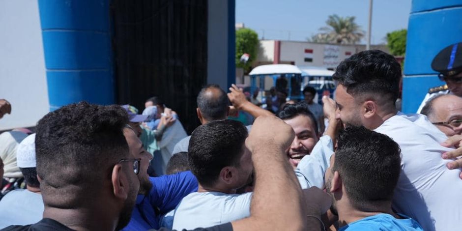 النائب طارق الخولى ينشر صورا للمفرج عنهم بالعفو الرئاسي الأخير