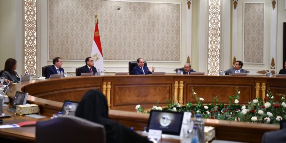 الرئيس السيسي: المشروعات العملاقة بمصر تمثل فرصا واعدة للشركات القطرية