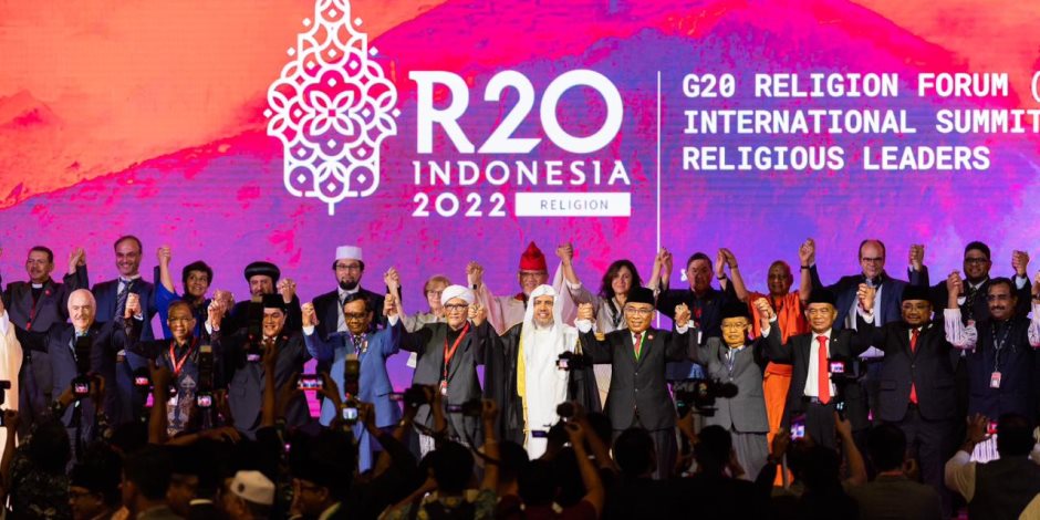 بدعم ومشاركة الرئيس الإندونيسي: د. العيسى يعلن اعتماد رئاسة G20 لتأسيس منصة "R20".. أول مجموعة رسمية لتواصل للأديان لمجموعة العشرين