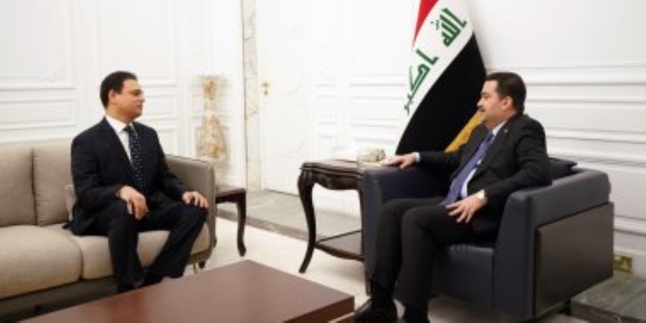 رئيس وزراء العراق يؤكد لسفير مصر رغبة بلاده فى تطوير التواصل وتأطيره