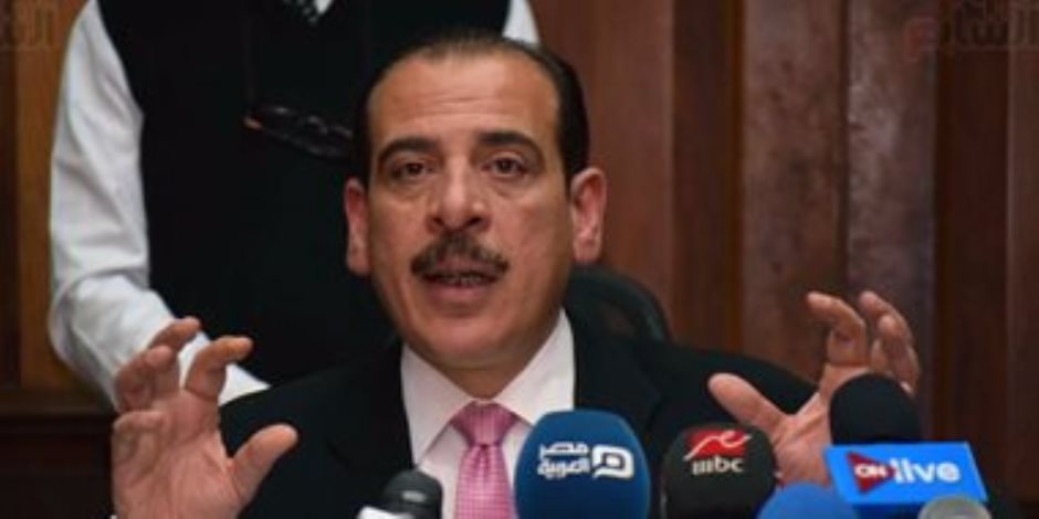 رئيس القطاع الطبى بوزارة الصحة: لا يوجد فى مصر فيروس جديد ولا تحور لكورونا