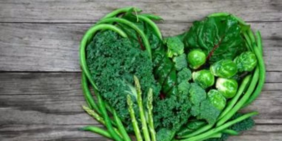 8 أغذية ضرورية خلال أشهر الحمل .. منها الخضروات الورقية والزبادى