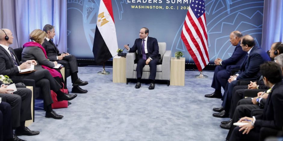يوسف أيوب يكتب من واشنطن على هامش القمة الأمريكية الأفريقية الثانية: مصر مفتاح الحل