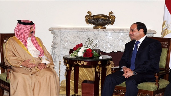 الصحف البحرينية: آمال كبيرة معقودة على لقاء الملك والسيسي