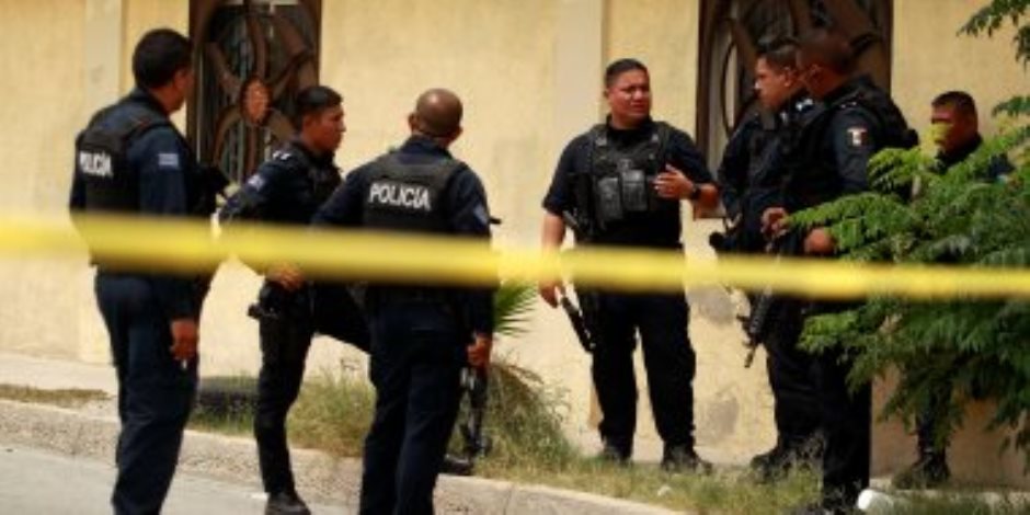  مقتل 29 شخصا خلال اعتقال نجل تاجر المخدرات "إل تشابو" فى المكسيك                        