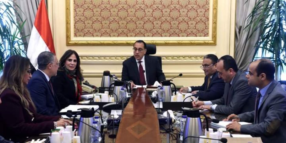 تريليون جنيه سنوياً.. رئيس الوزراء يشدد لتوفير مناخ الاستثمار بالقطاعات ذات الأولوية للاقتصاد المصري
