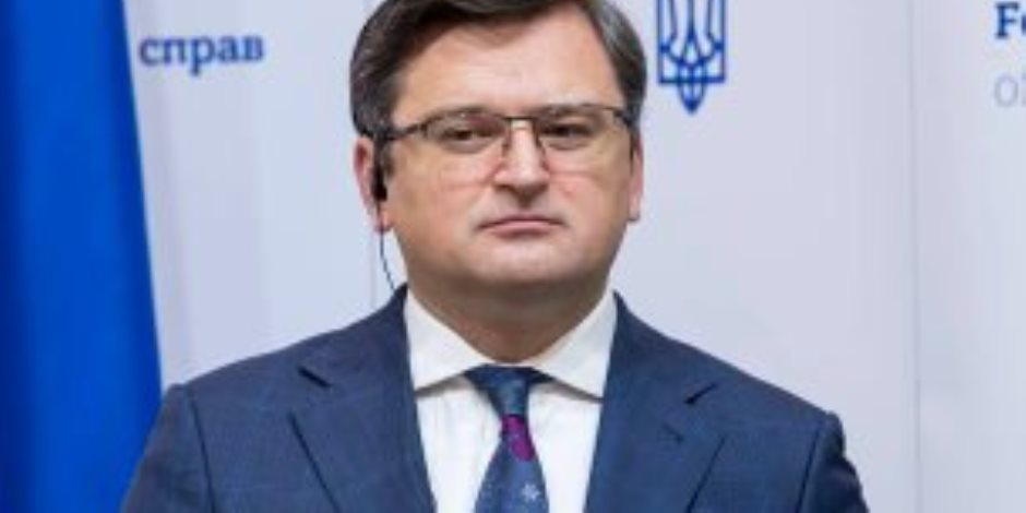 وزير الخارجية الأوكرانى: سنتلقى دعما غربيا يقدر بـ140 دبابة