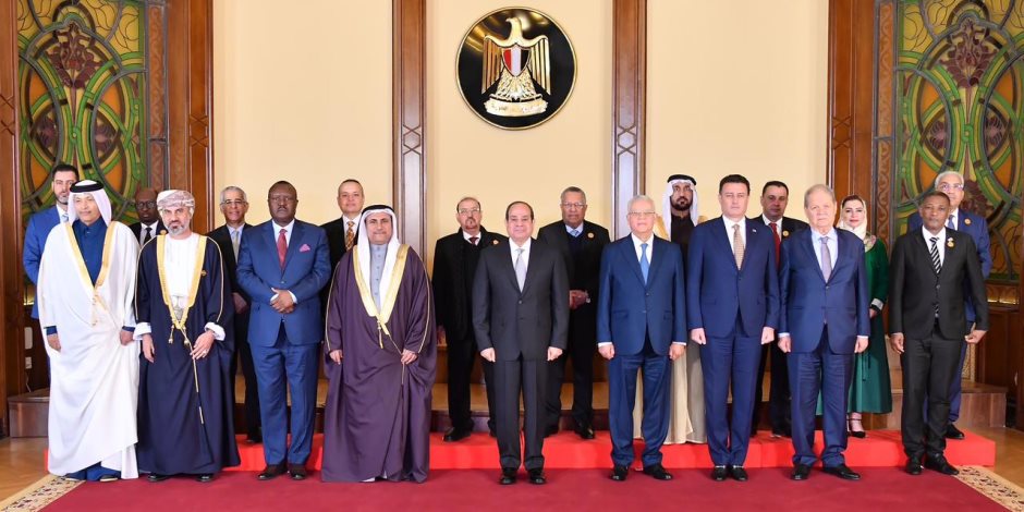 التزام أخلاقي لا يتغير.. رسالة الرئيس السيسي للبرلمان العربي «عهد لا يهتز مع الأشقاء العرب»