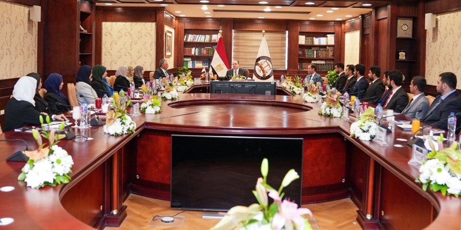 النائبُ العام يلتقي بوفد رفيعِ المستوى من أعضاء هيئة الادعاء بسلطنة عمان