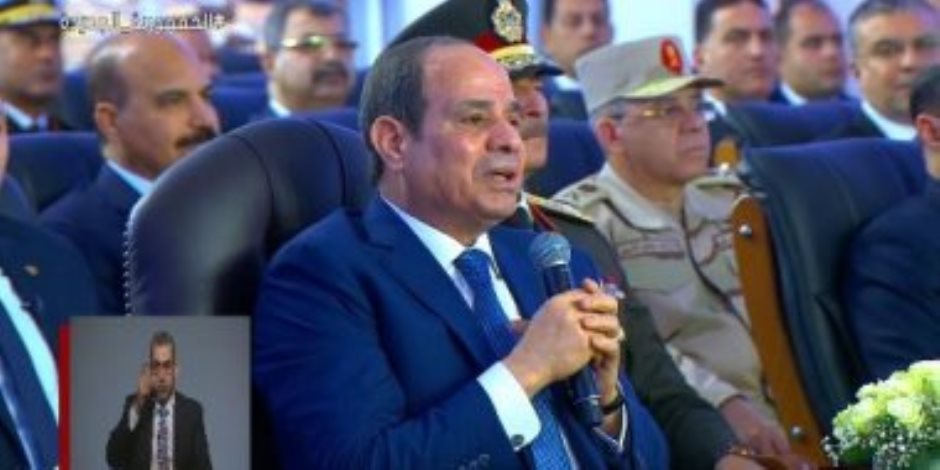 الرئيس السيسي: مساحة سيناء 60 ألف كيلو ودى نفس المساحة اللى إحنا عايشين عليها