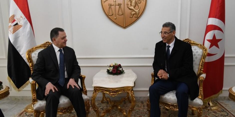 لدعم التعاون الأمني .. وزير الداخلية يصل تونس للمشاركة في مجلس وزراء الداخلية العرب