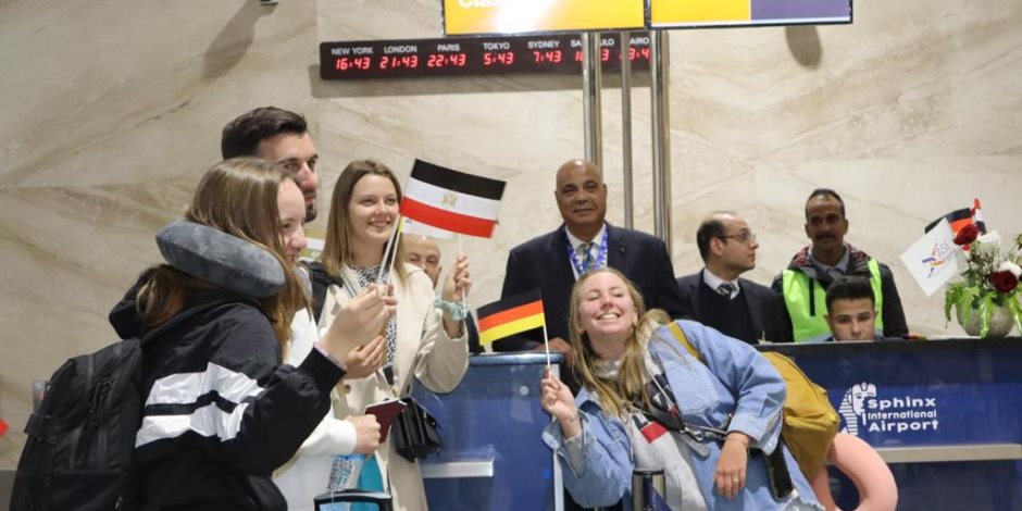 مطار سفنكس يستقبل أولى رحلات كوندور الألمانية