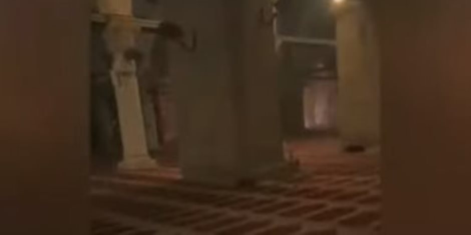 ليلة دامية داخل المسجد الأقصى.. قوات الاحتلال ارتكبت انتهاكات بالجملة ضد المصلين والمعتكفين