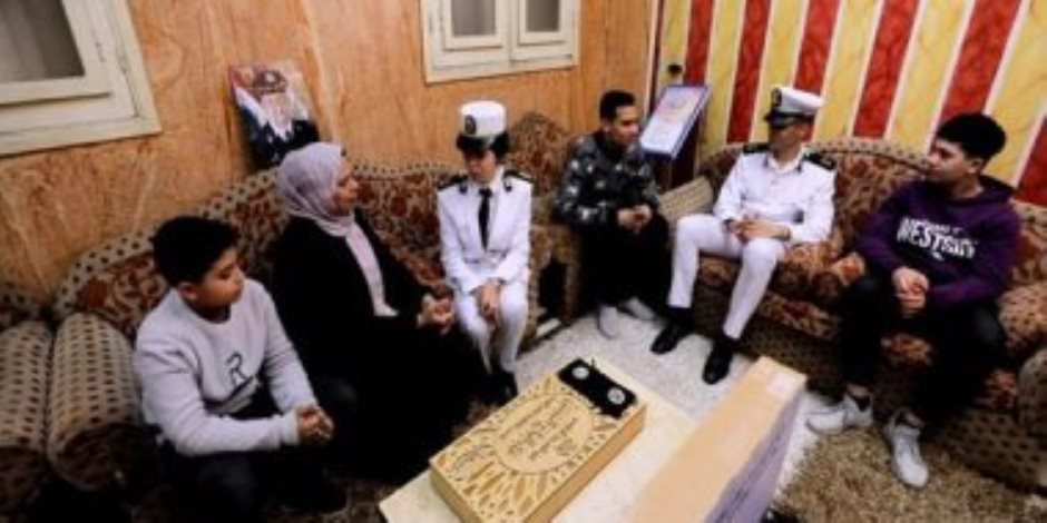 أسر شهداء الشرطة يشكرون الرئيس السيسي: مصر لا تنسى أبطالها (فيديو)