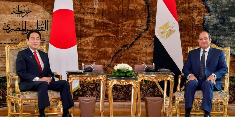 الرئيس السيسي يبحث مع رئيس وزراء اليابان سبل تعزيز التعاون الثنائي